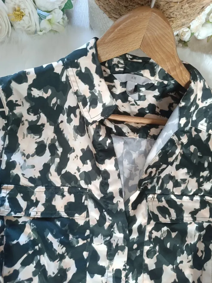 Jolie blouse H&M taille 36 - photo numéro 2