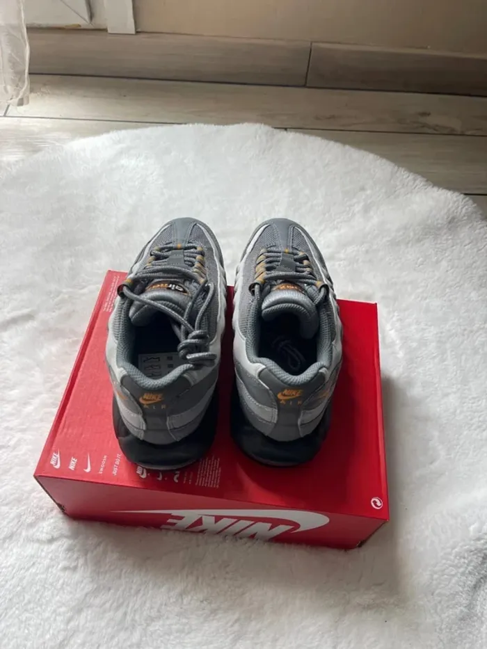 Basket Nike air Max 95 - photo numéro 3
