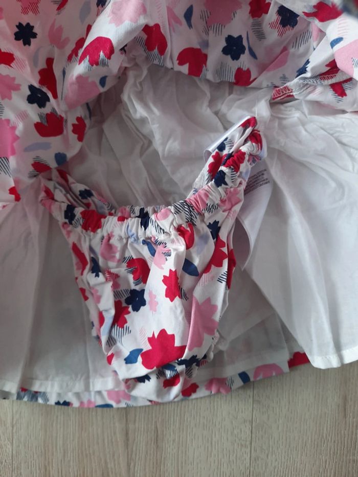 Lot de robes de marques diverses 9 mois neuves - photo numéro 3