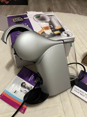 Nescafé Dolce Gusto Krups Genio S Touch KP440E10 Espresso Machine and Other Capsule Beverages, Automatic, 8L, Silver