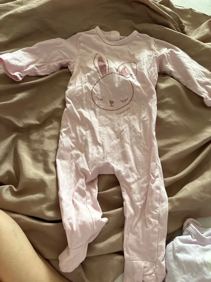 Lot de 3 pyjamas fin fille 6 mois - photo numéro 9