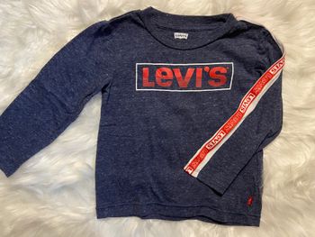 T-shirt Levis