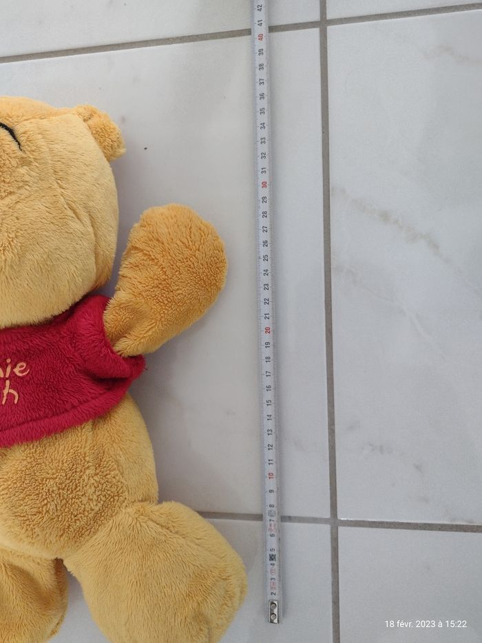 Peluche Winnie l'ourson - photo numéro 3