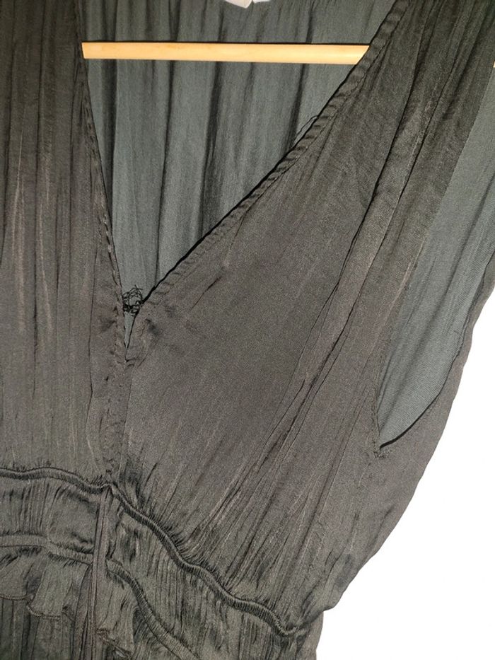 Jolie robe satinee - photo numéro 2