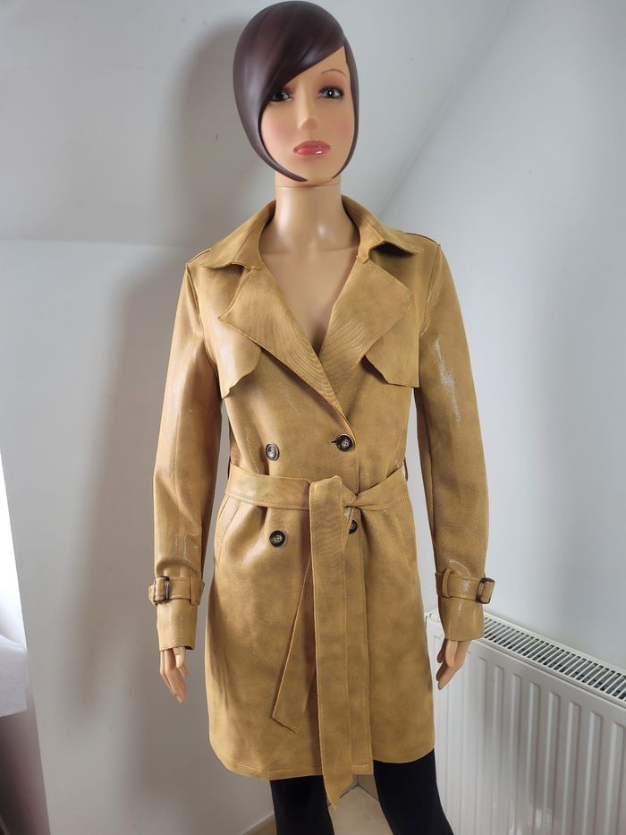 Manteau trench-coat mi-long matière anti pluie neuf - photo numéro 2