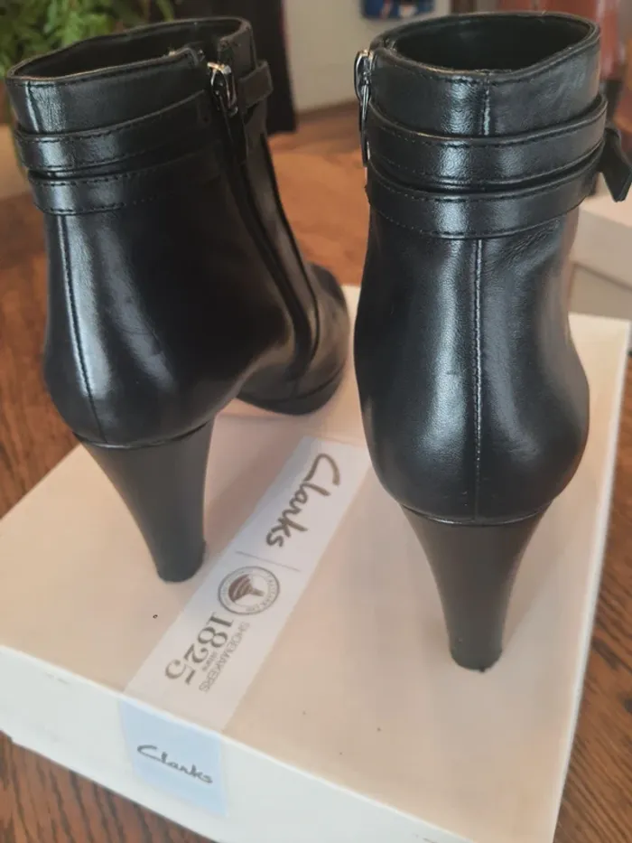Jolie Bottine noir Clarks Kendra 41 1/2 - photo numéro 6