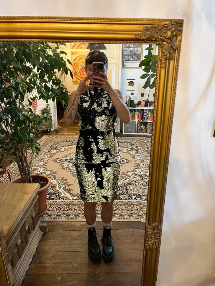Robe de soirée à paillettes noire