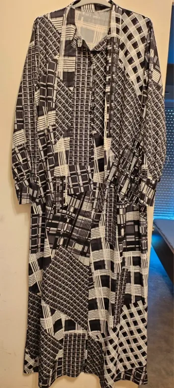 Jolie robe assez longue