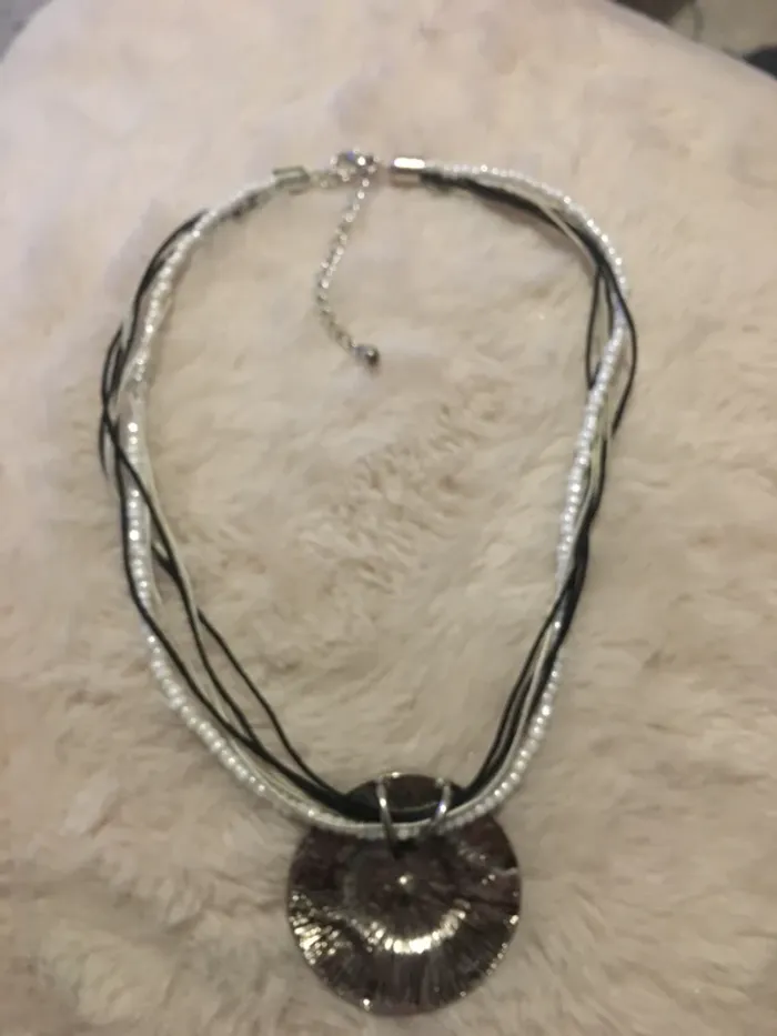 Collier - photo numéro 6