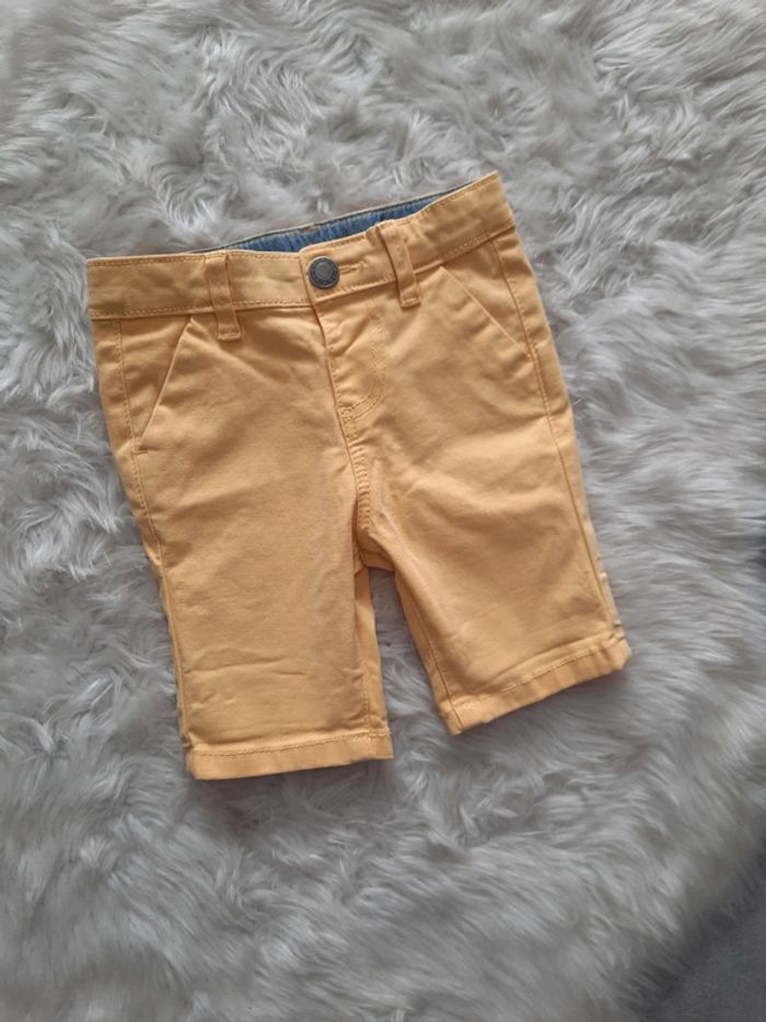 Short jaune 6/9 mois