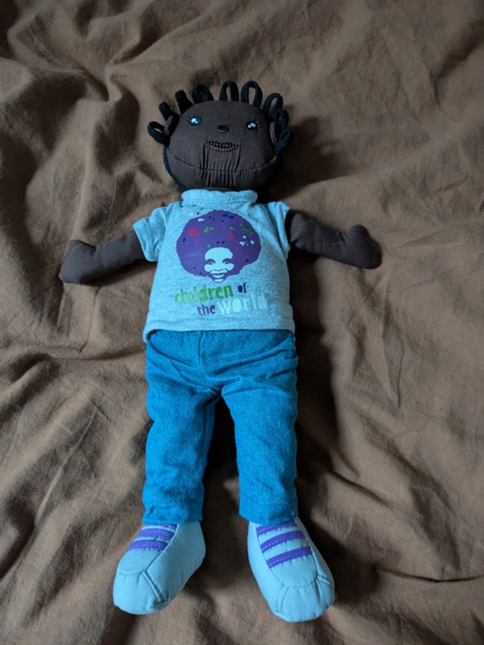 Poupée de chiffon peluche afro children of the world UNICEF