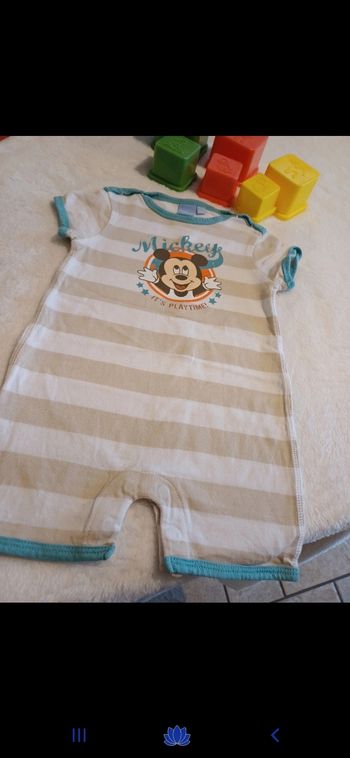 Combinaison d été bébé taille 6 mois