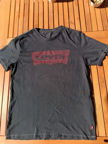 Tee shirt femme Levi's noir taille s