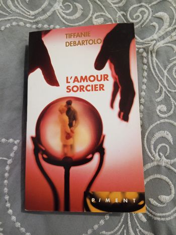 Livre (41) 📚 L'amour sorcier