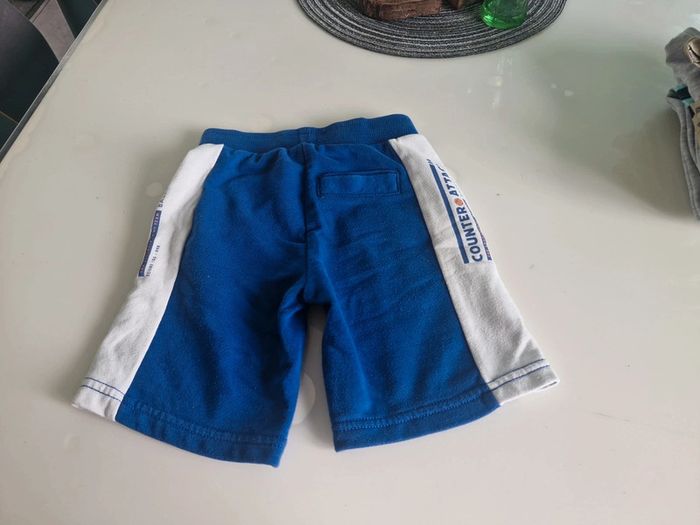 Short 4 ans - photo numéro 3