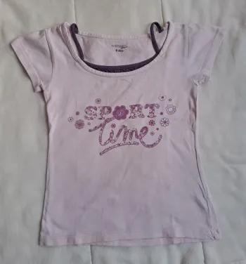 T-shirt rose, avec petites bretelles