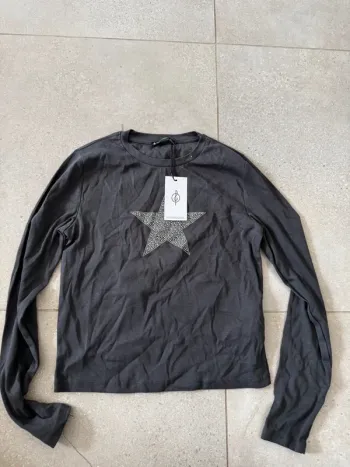 T shirt à manches longues Stradivarius, taille L, neuf avec étiquette,