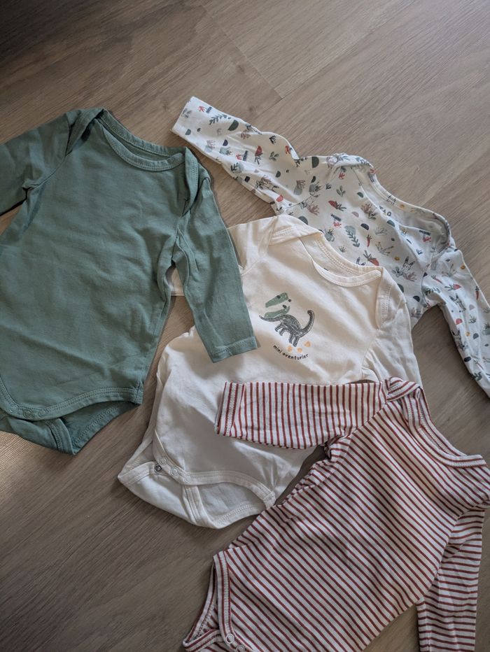 Lot bodies manches longues 3mois