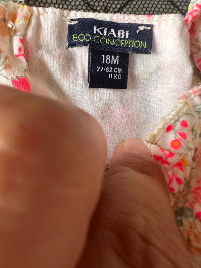 Debardeur fleuris kiabi taille 18mois - photo numéro 2