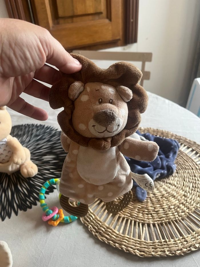 🧸 Lot de doudous + hochet bébé – Excellent état - photo numéro 5
