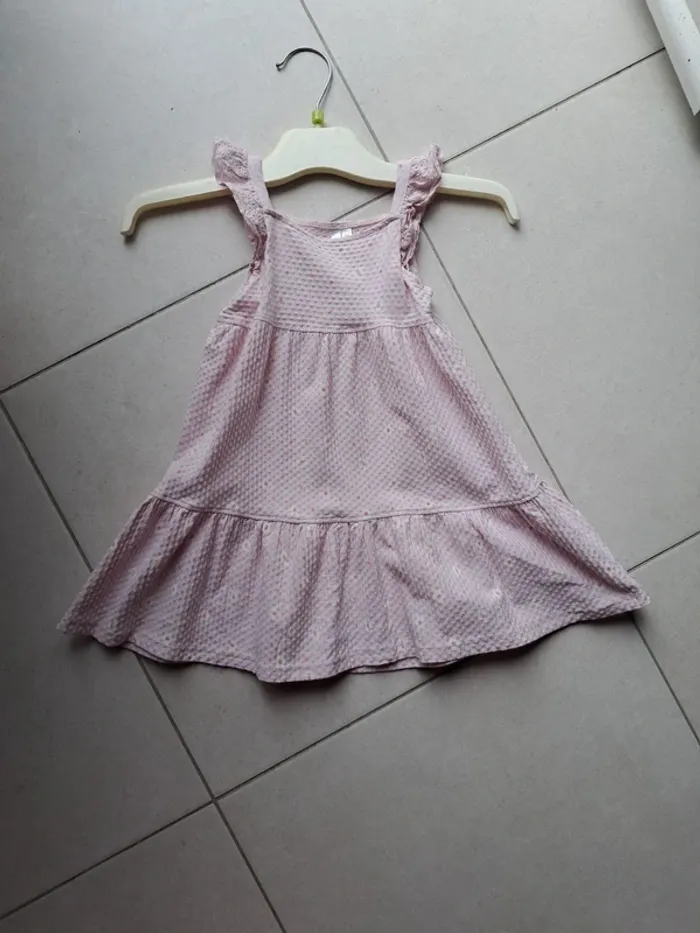 Jolie robe bretelles 23 mois