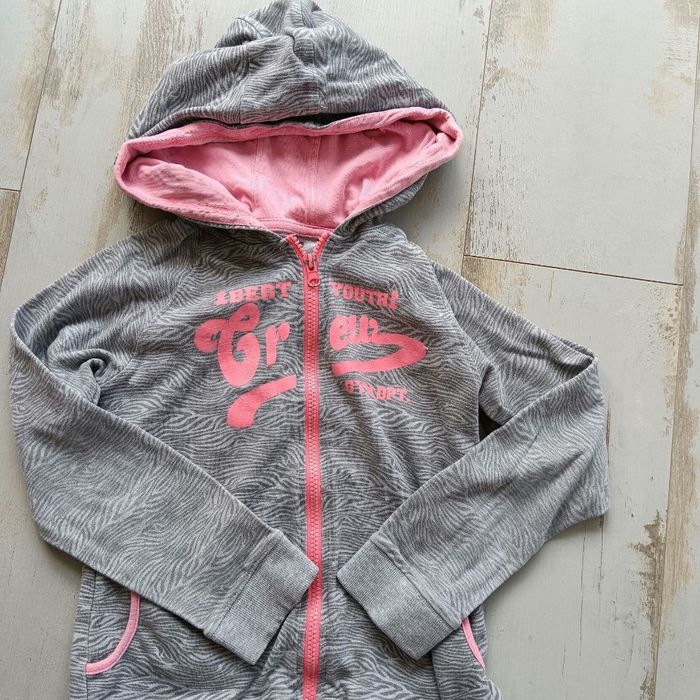 Sweat a capuche zippée