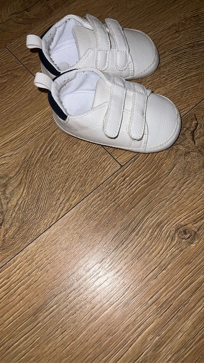 Lot de chaussures bébé - photo numéro 7