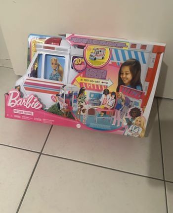 Barbie ambulance