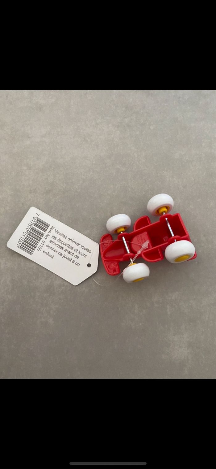 Voiture rouge Formule 1 - photo numéro 3