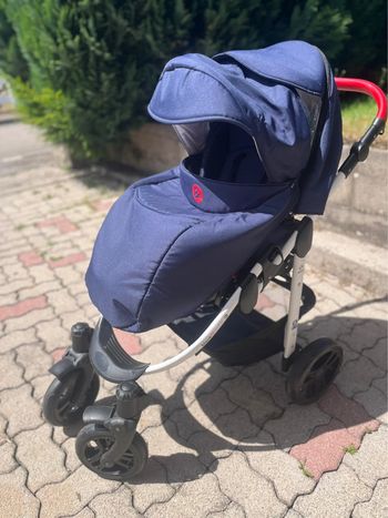 Poussette Combinée Trio 3 en 1  Black and White + Isofix