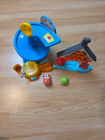 Caserne de pompiers Tut Tut Bolides VTech avec tour spirale + 2 véhicules