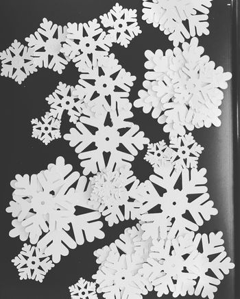 Lot de 30 flocons de neige pour activités manuelles