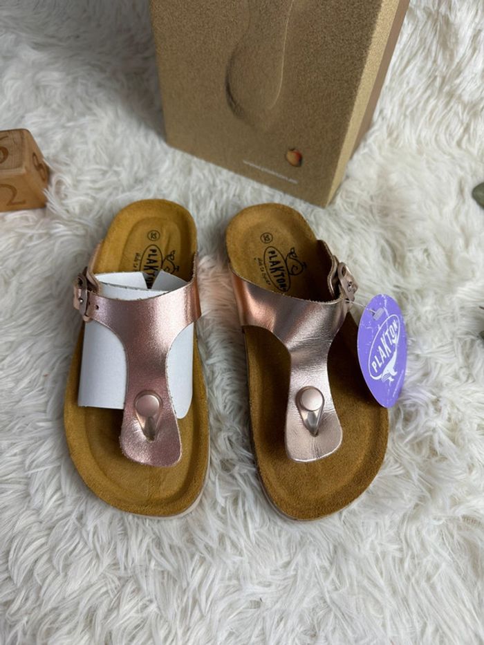 Paire de tong rose Plakton taille 32 - photo numéro 2