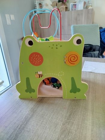 Cube de motricité en bois