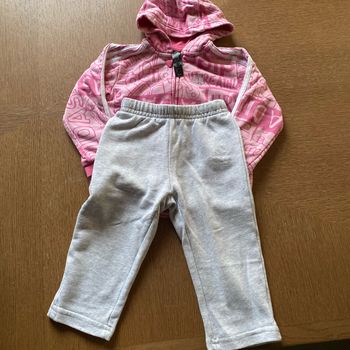 Ensemble adidas fille taille 12-18 mois