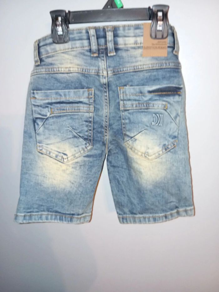 Short taille 8 ans - photo numéro 5