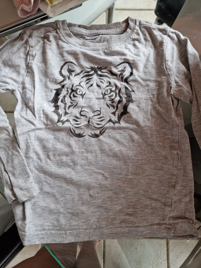 Lot vêtement 5 ans fille - photo numéro 5