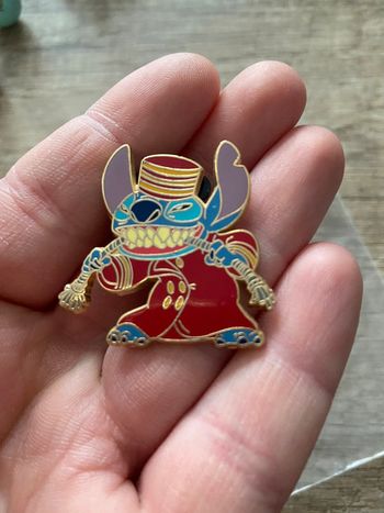 Pin’s stitch la tour de la terreur / Hollywood stitch disney