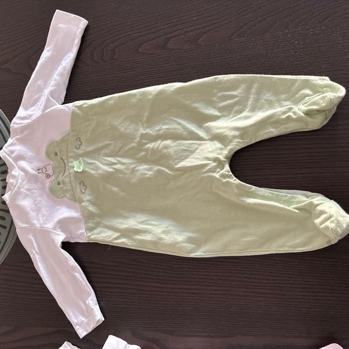 Combinaison bébé - photo numéro 2
