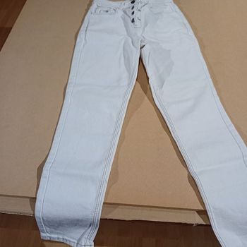 Jean blanc taille 34