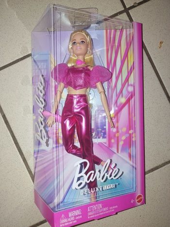 Barbie deluxe style 