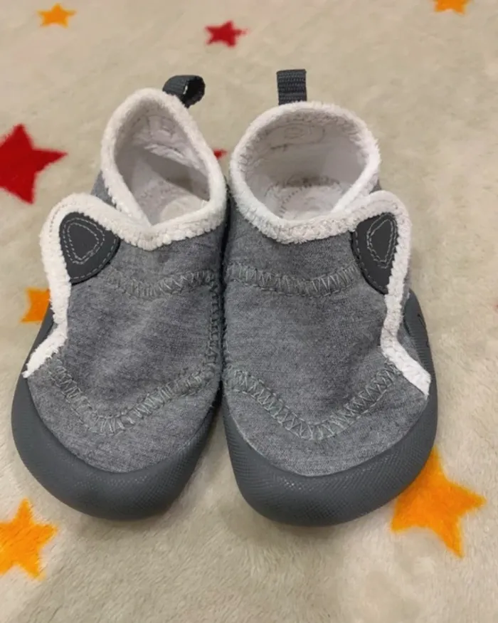 Chaussons de gym Décathlon Gris et Blanc T24