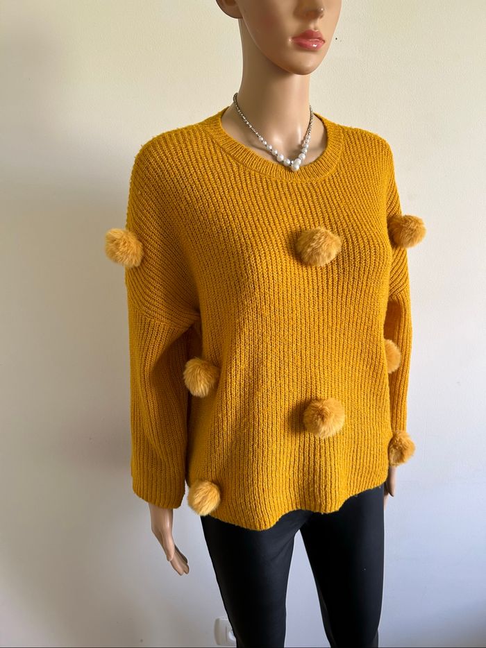 Pull jaune moutarde avec pompons Only taille S TBE - photo numéro 2