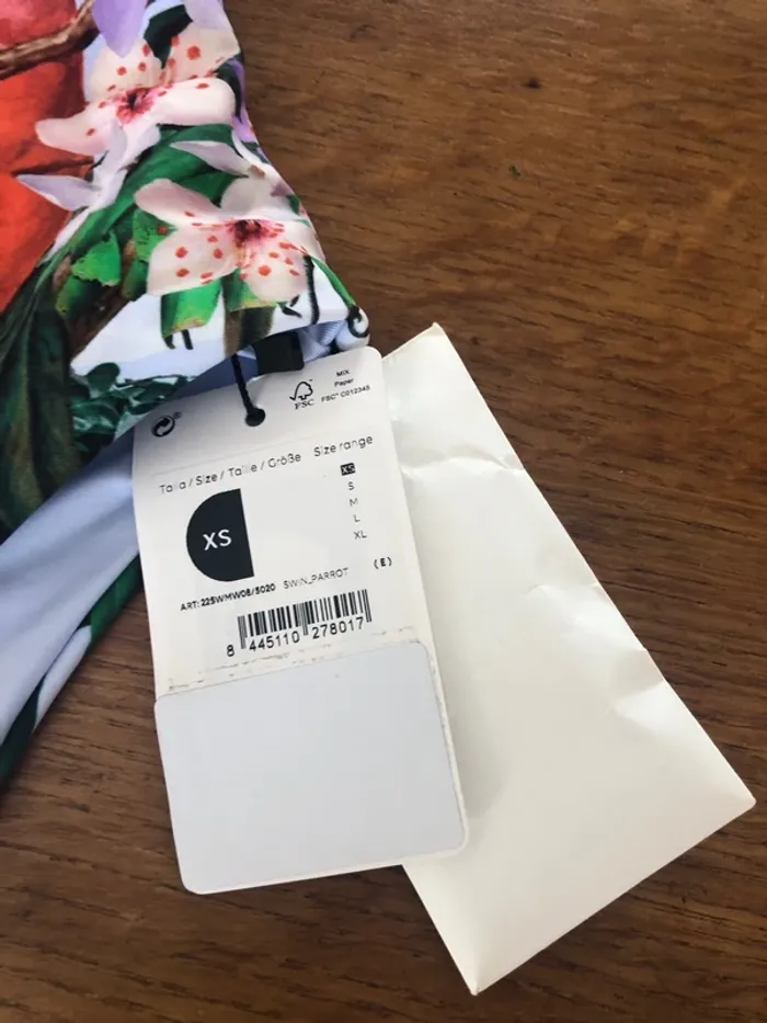 Maillot de bain 1 pièce taille xs desigual neuf avec étiquette - photo numéro 2