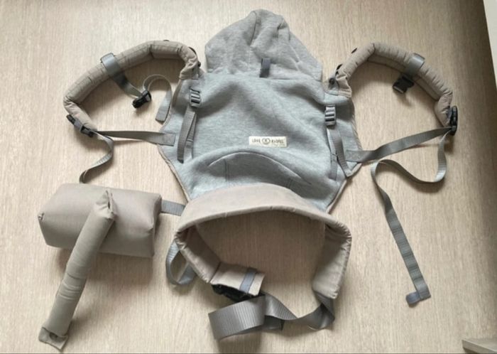 Porte bébé physiologique  hoodiecarrier 1