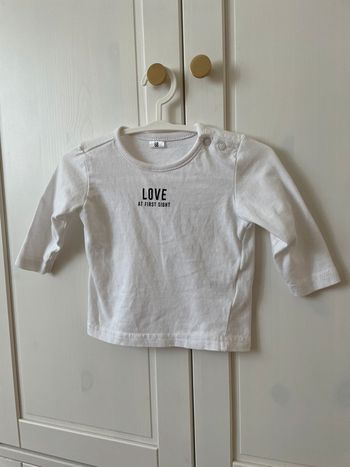 T shirt blanc neuf 6 mois