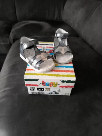 Sandales sandalettes neuves bopy