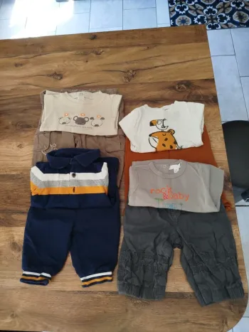 Lot 3 mois ensemble pantalons