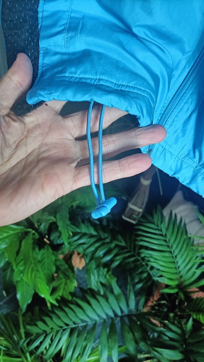 Veste Nike bleue très bon état taille XL - photo numéro 6