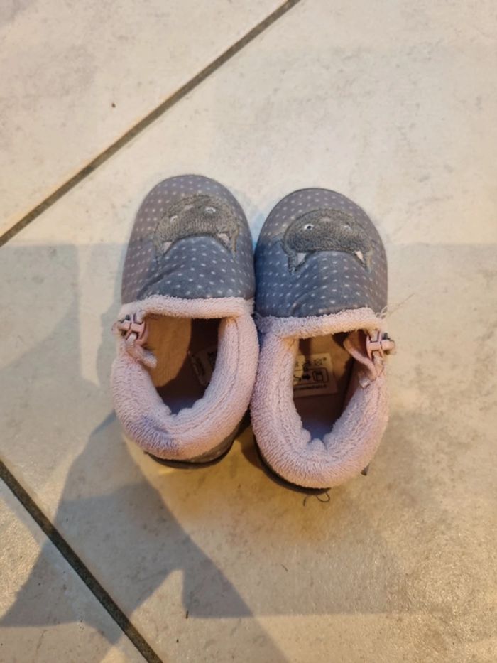 Chaussons Isotoner pointure 21